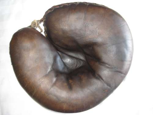 Spalding Honor 12 0 Catcher Mitt Front